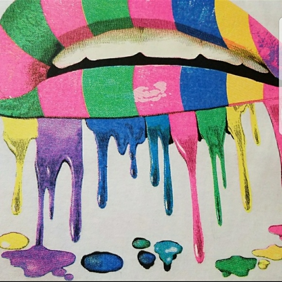 BRAND NEW  "DRIP DRIP COLORFUL LIPS" TEE. - Picture 4 of 6